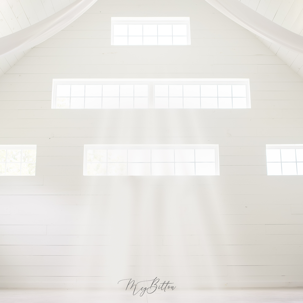 Digital Background: White Barn - Meg Bitton Productions