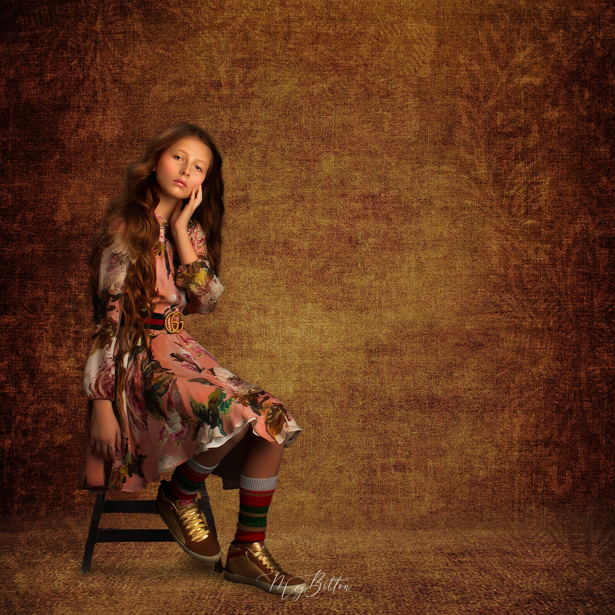 Digital Studio Backdrop: Tan Riches - Meg Bitton Productions