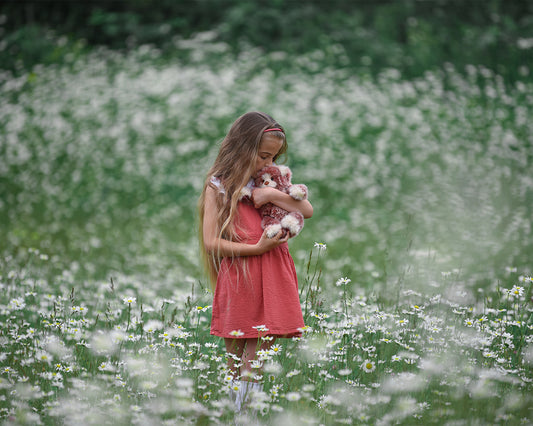 Five Minute Edit: Daisy Field - Meg Bitton Productions
