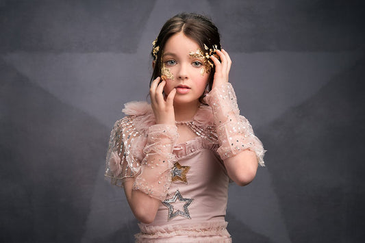 Simple Studio: Gold Rockstar - Meg Bitton Productions