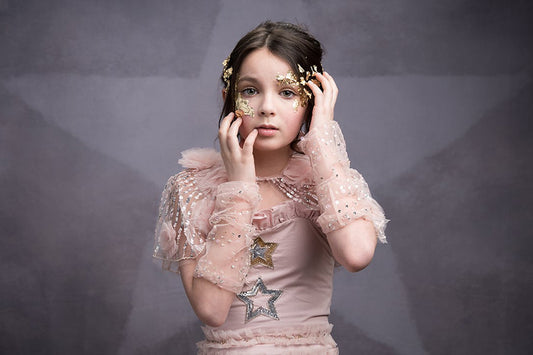 Simple Studio: Gold Rockstar - Meg Bitton Productions