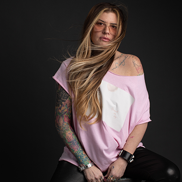 Moi - Meg Bitton Productions