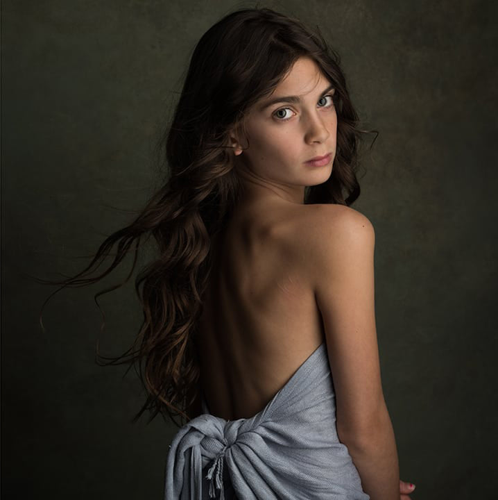 Simple Studio: Pure Beauty - Meg Bitton Productions