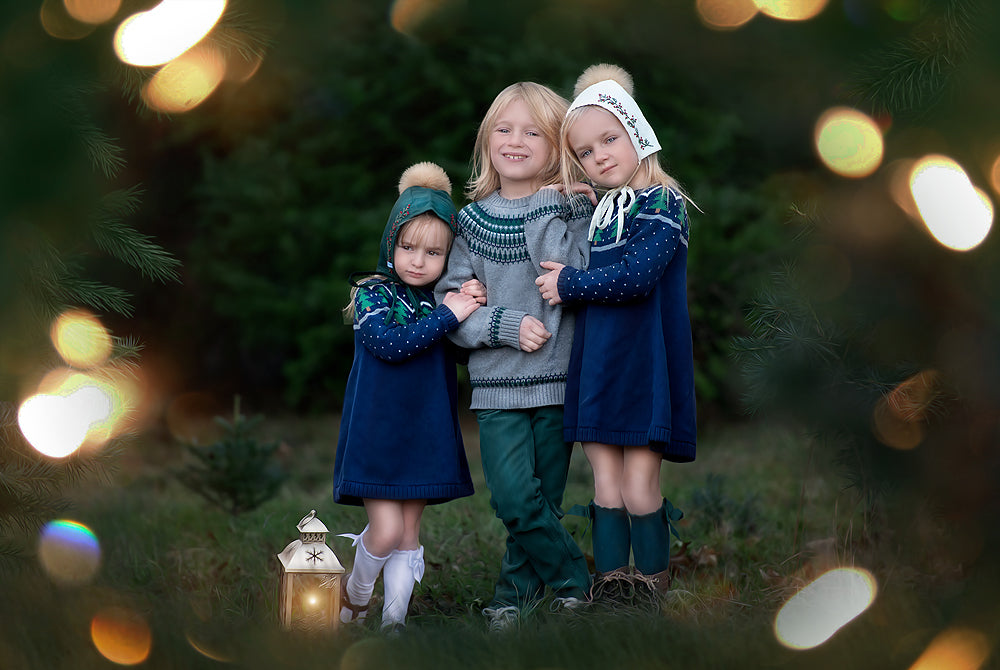 Winter Siblings - Meg Bitton Productions